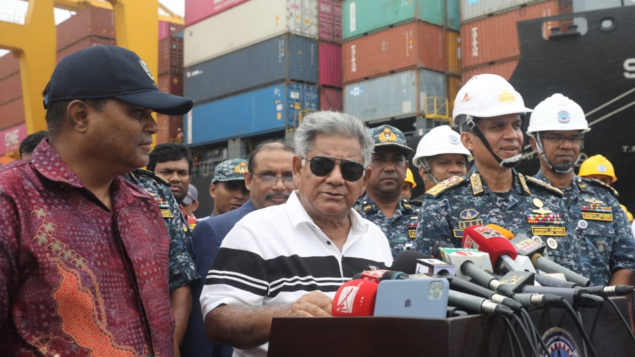 চট্টগ্রাম বন্দরে ৩০ শতাংশ মাশুল বাড়ানোর সিদ্ধান্ত
