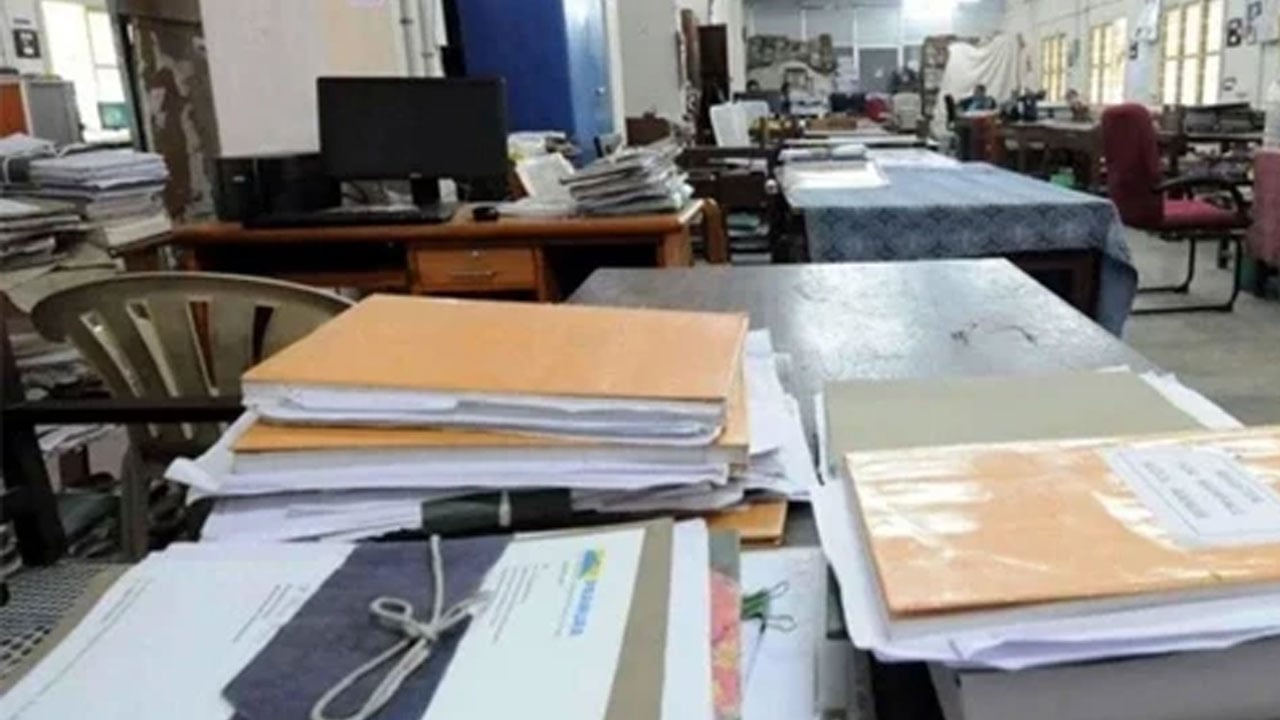 সরকারি কর্মচারীদের অফিসে উপস্থিতি নিয়ে নতুন নির্দেশনা জারি