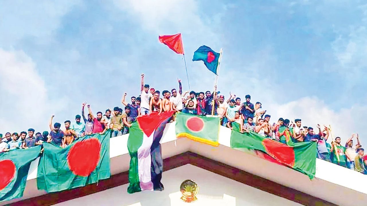 অপপ্রচার, ফ্যাসিবাদ ও ইতিহাসের সতর্কবার্তা