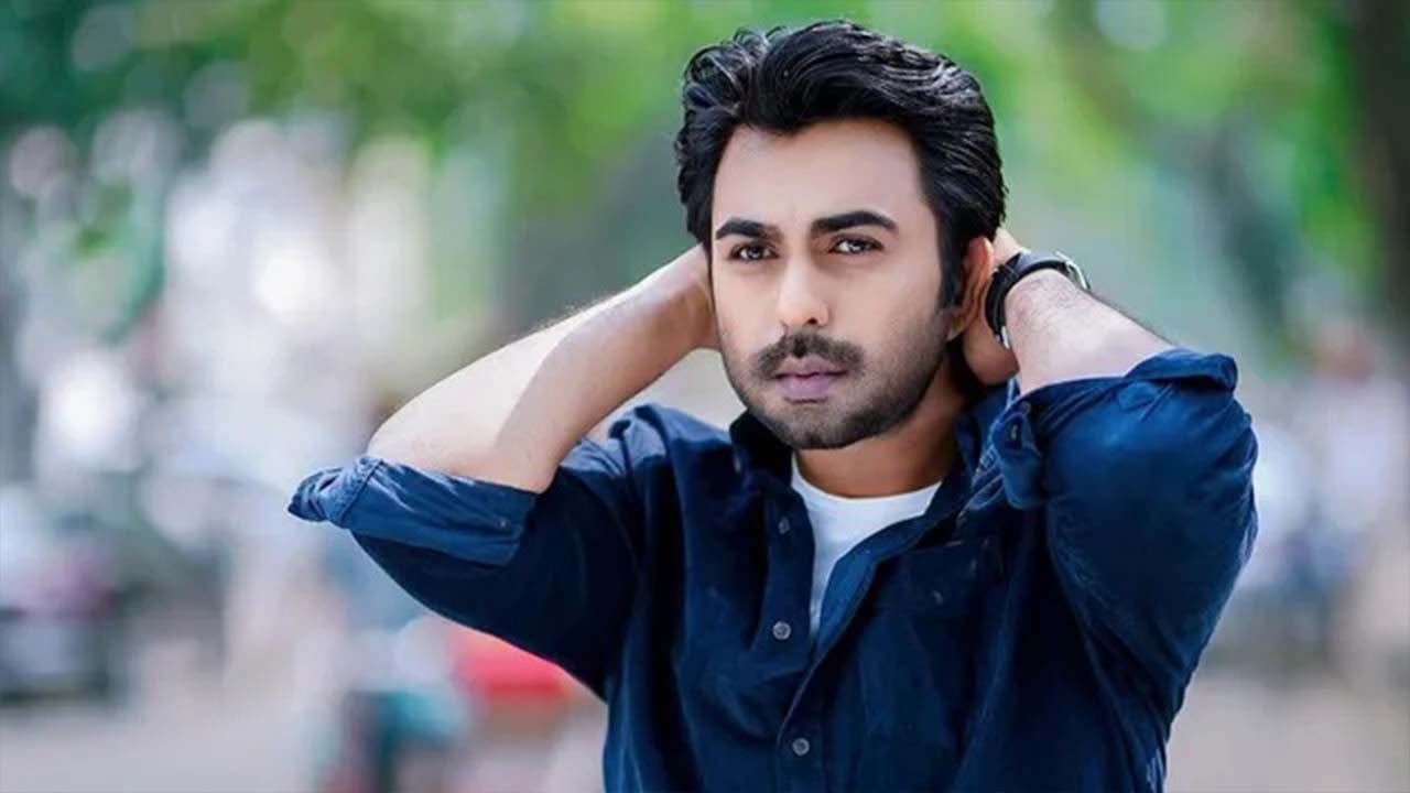 দুই দশকে এখনো শীর্ষে অপূর্ব