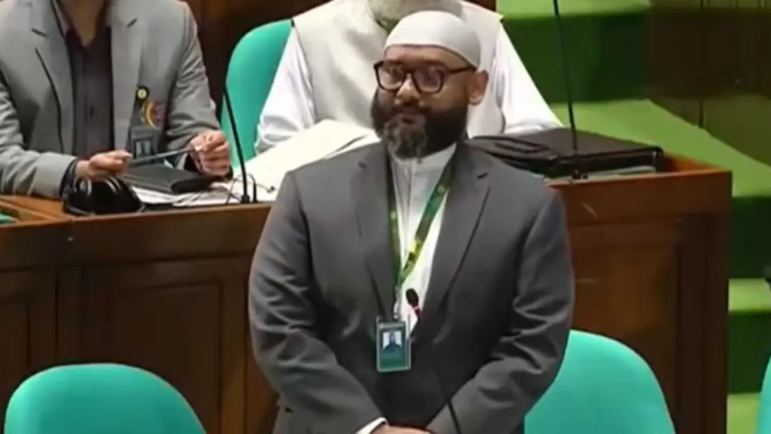 কণ্ঠে গুমের অধ্যাদেশ বাতিল নিয়ে ক্ষোভ প্রকাশ ব্যারিস্টার আরমানের