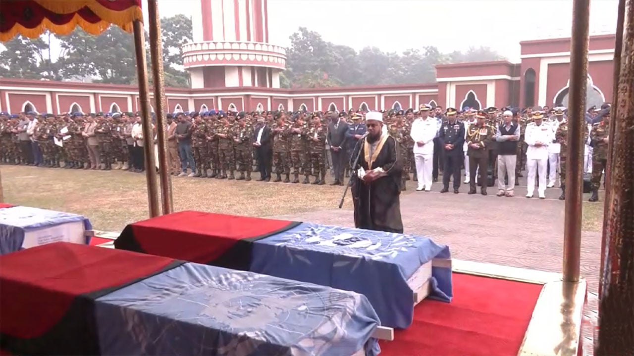 শান্তিরক্ষী মিশনে শহীদ ৬ বাংলাদেশি সেনার জানাজা সম্পন্ন