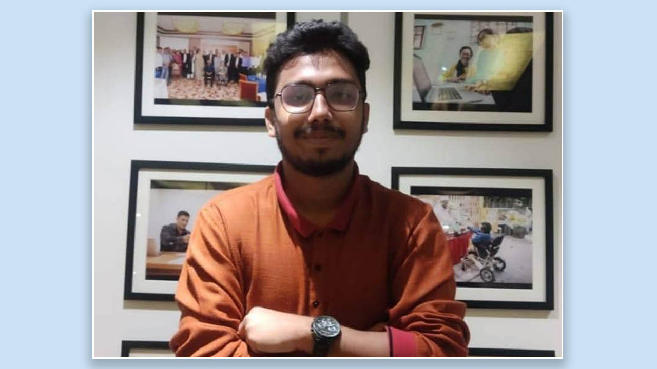 ধর্ম অবমাননার অভিযোগে সহ-সভাপতির পদ হারালেন অর্নব