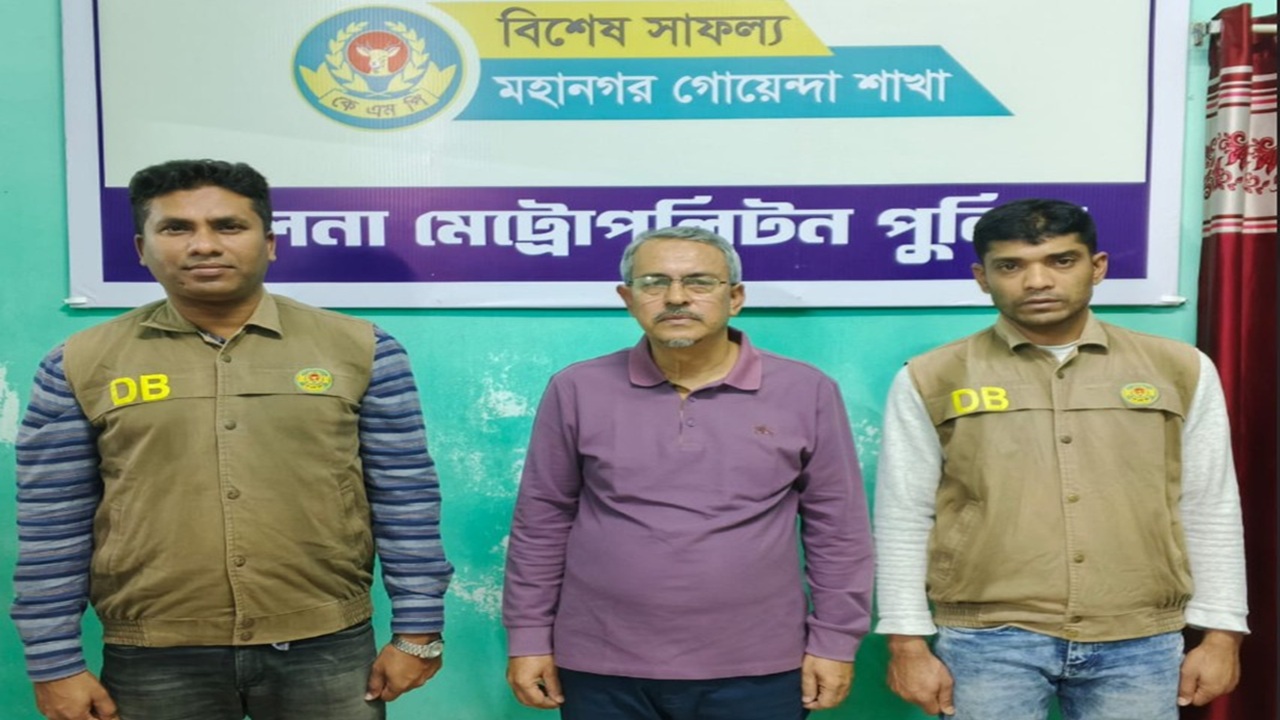 খুলনায় হাসিনার চাচাতো ভাই জুয়েলের ম্যানেজার গ্রেপ্তার