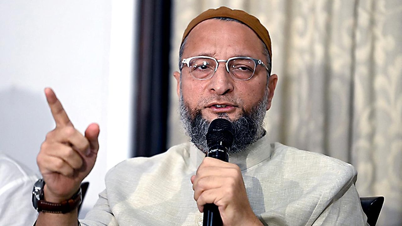 রাস্তায় নামাজ বন্ধ হলে সব ধর্মীয় উৎসবও নিষিদ্ধ করতে হবে: ওয়াইসি