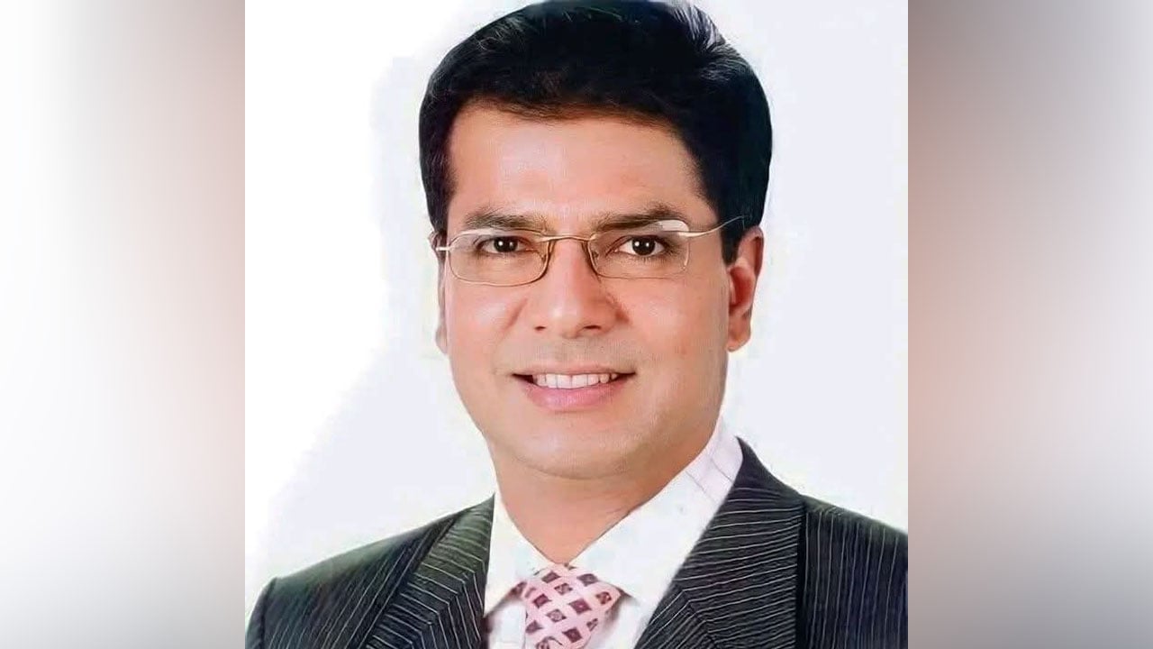 দুই দিনের সফরে লালমনিরহাটে আসার পথে অসুস্থ ত্রাণমন্ত্রী