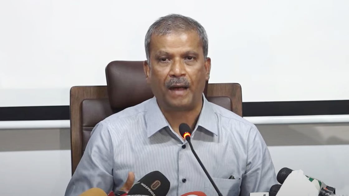 নির্ধারিত সময়ে নির্বাচন করতে দৃঢ়প্রতিজ্ঞ সরকার: আইন উপদেষ্টা