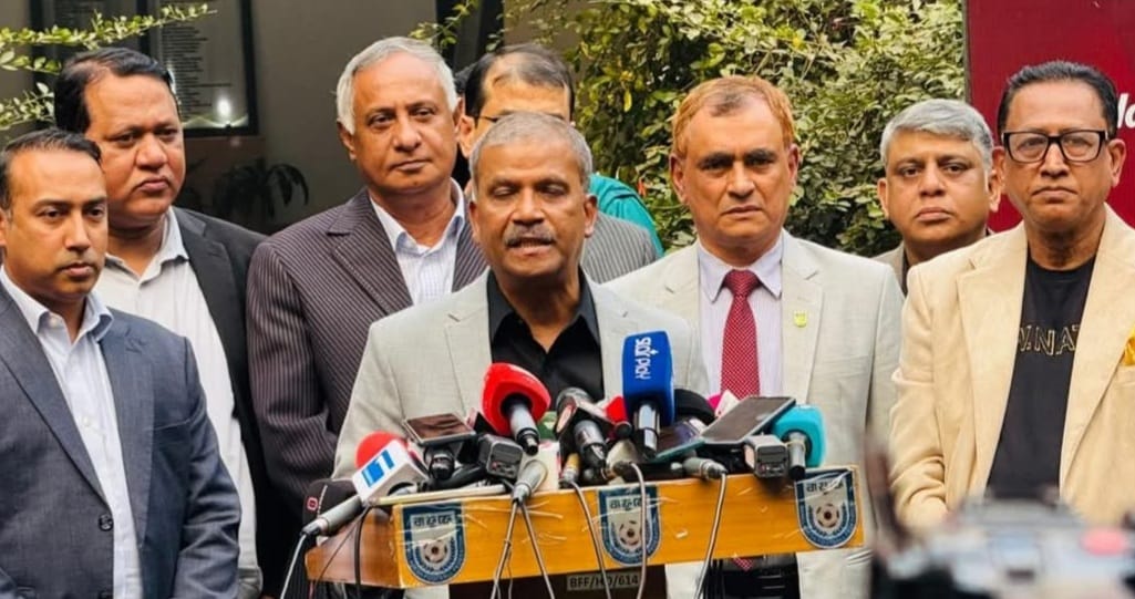 মোস্তাফিজ থাকলে বাংলাদেশ দলের নিরাপত্তা শঙ্কা, আইসিসির চিঠি