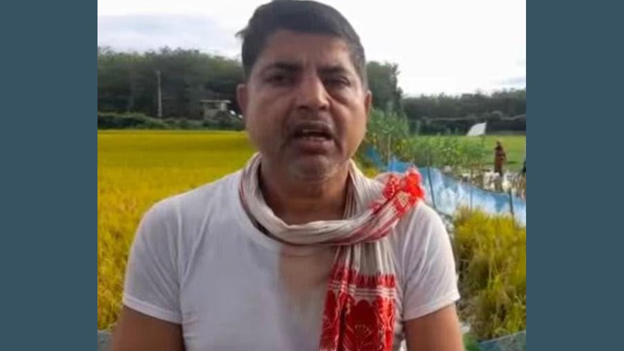 ভারতীয় শিক্ষককে বাংলাদেশে পুশইন