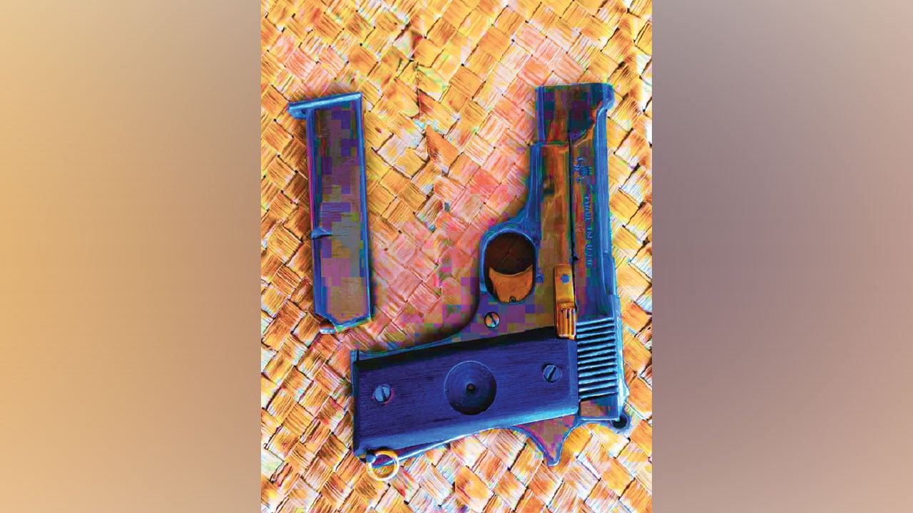 দৌলতপুর সীমান্ত দিয়ে আসছে মাদক ও অস্ত্র