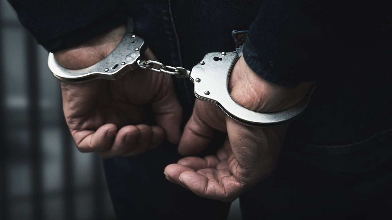 যৌথ বাহিনীর অভিযানে সারাদেশে আটক ৩২৮