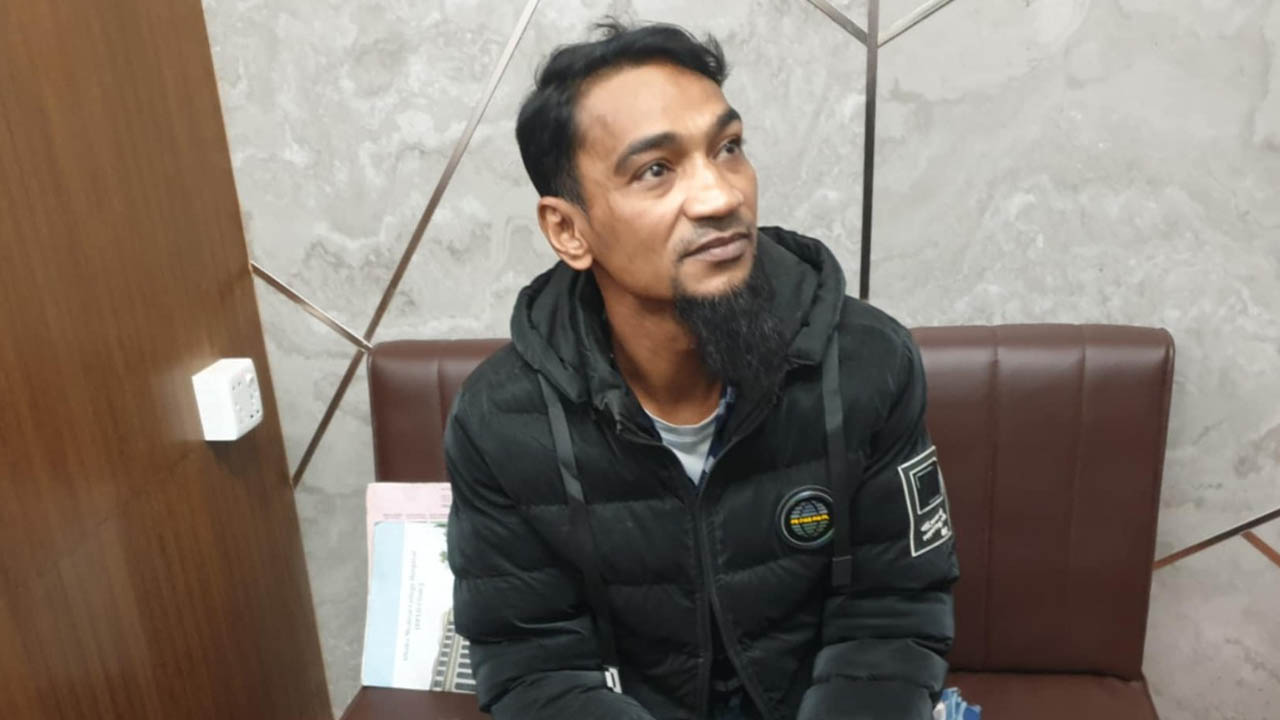 ঢামেক সার্জারি ওয়ার্ড থেকে ওষুধসহ চোর আটক