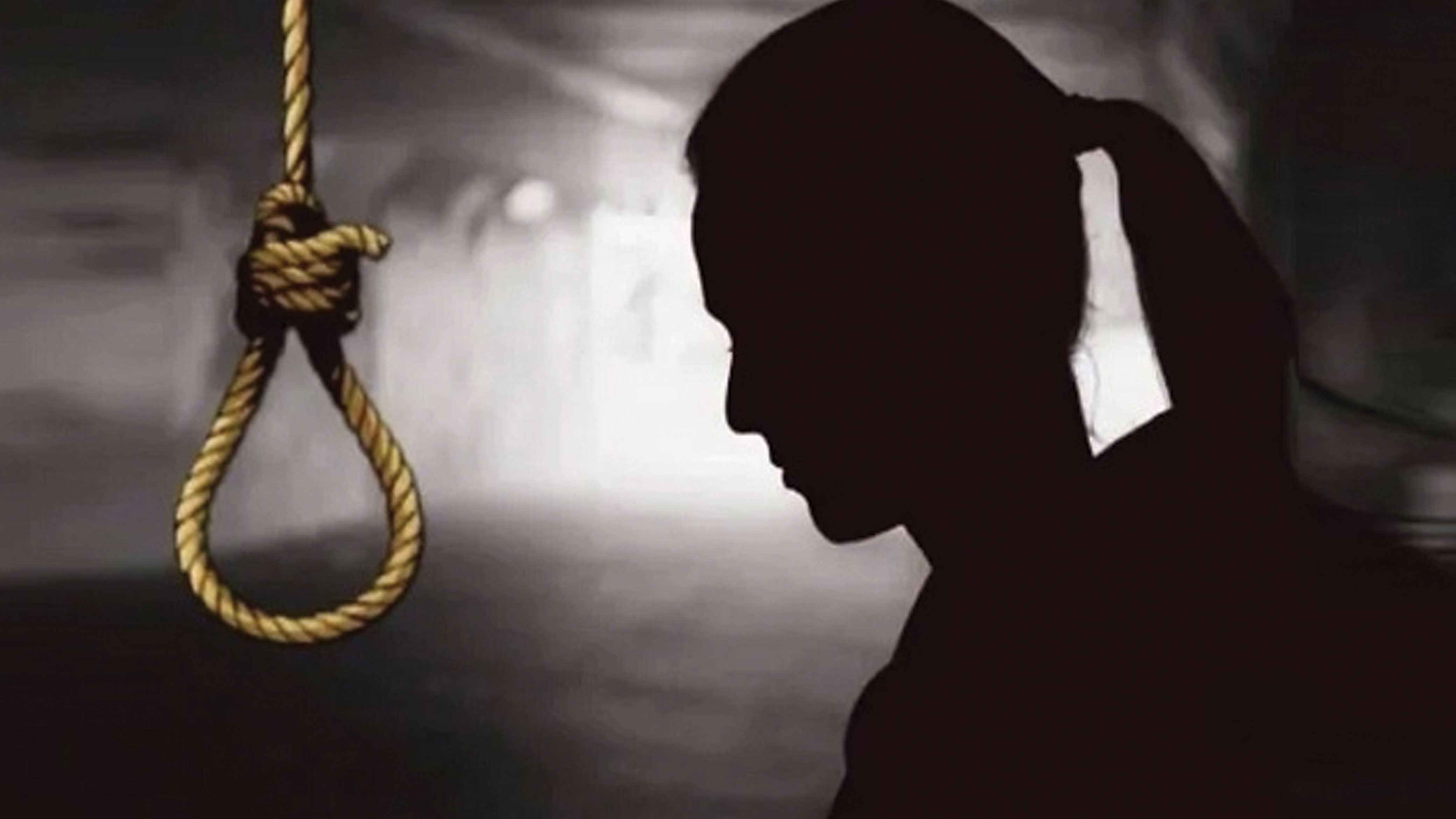 আত্মহত্যার চেষ্টায় মেয়ের মৃত্যু, মা জীবিত