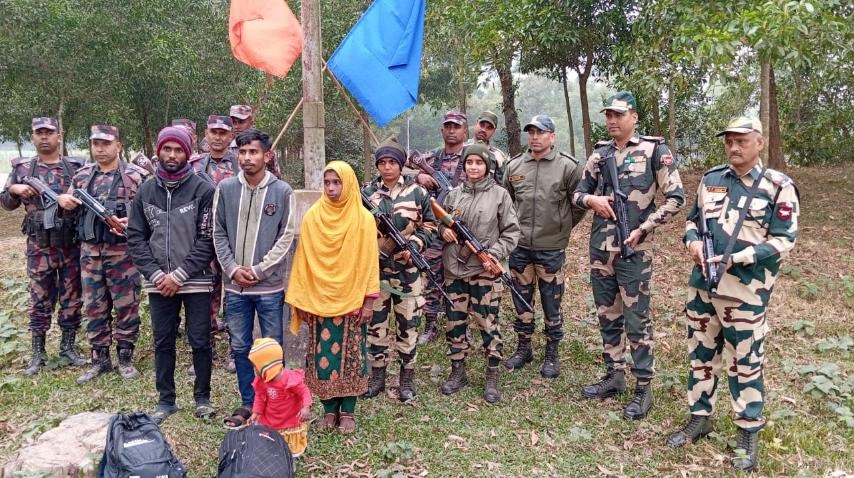 শিশুসহ ৪ বাংলাদেশিকে ফেরত দিয়েছে বিএসএফ