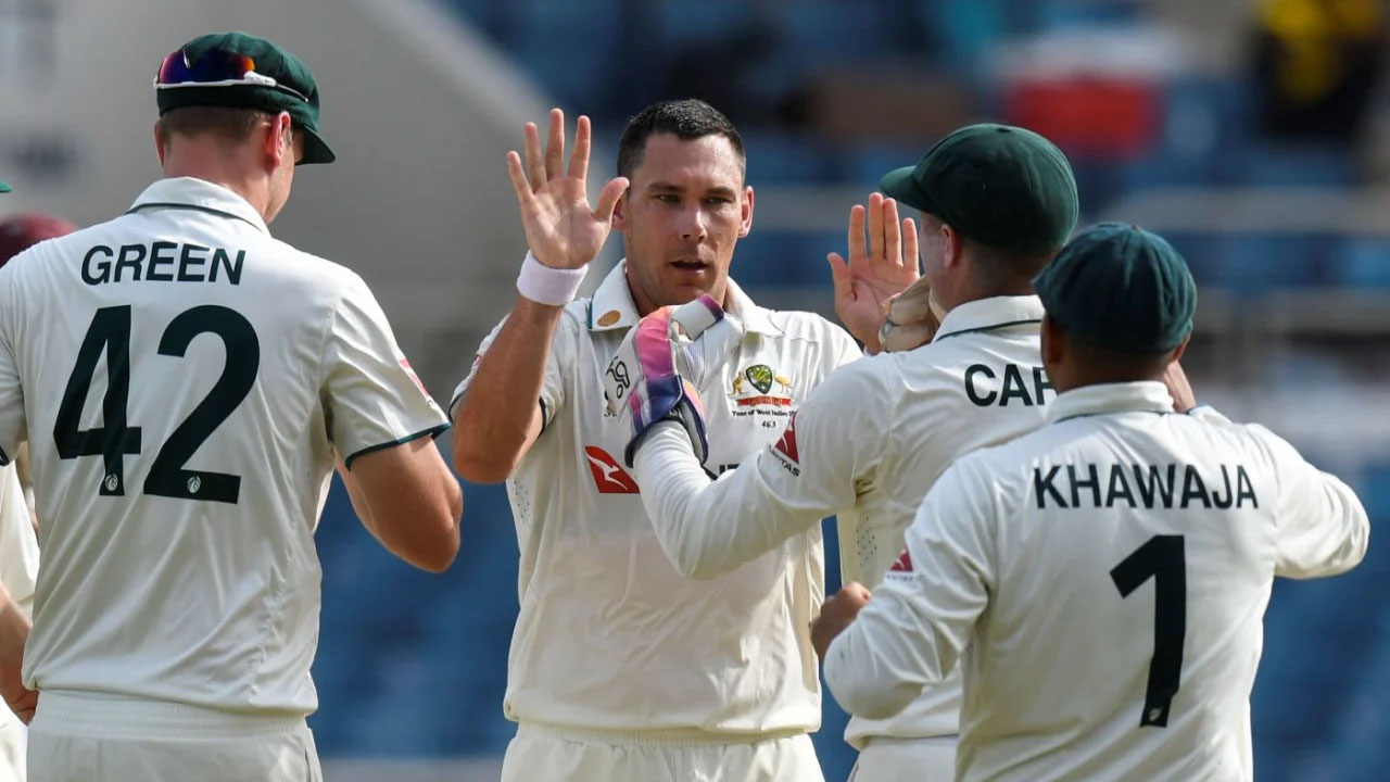 বোল্যান্ডের রেকর্ডে বোলারদের দাপুটে দিন