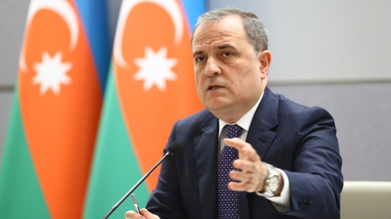 ইরানে হামলায় ভূখণ্ড-আকাশসীমা ব্যবহার করতে দেবে না আজারবাইজান