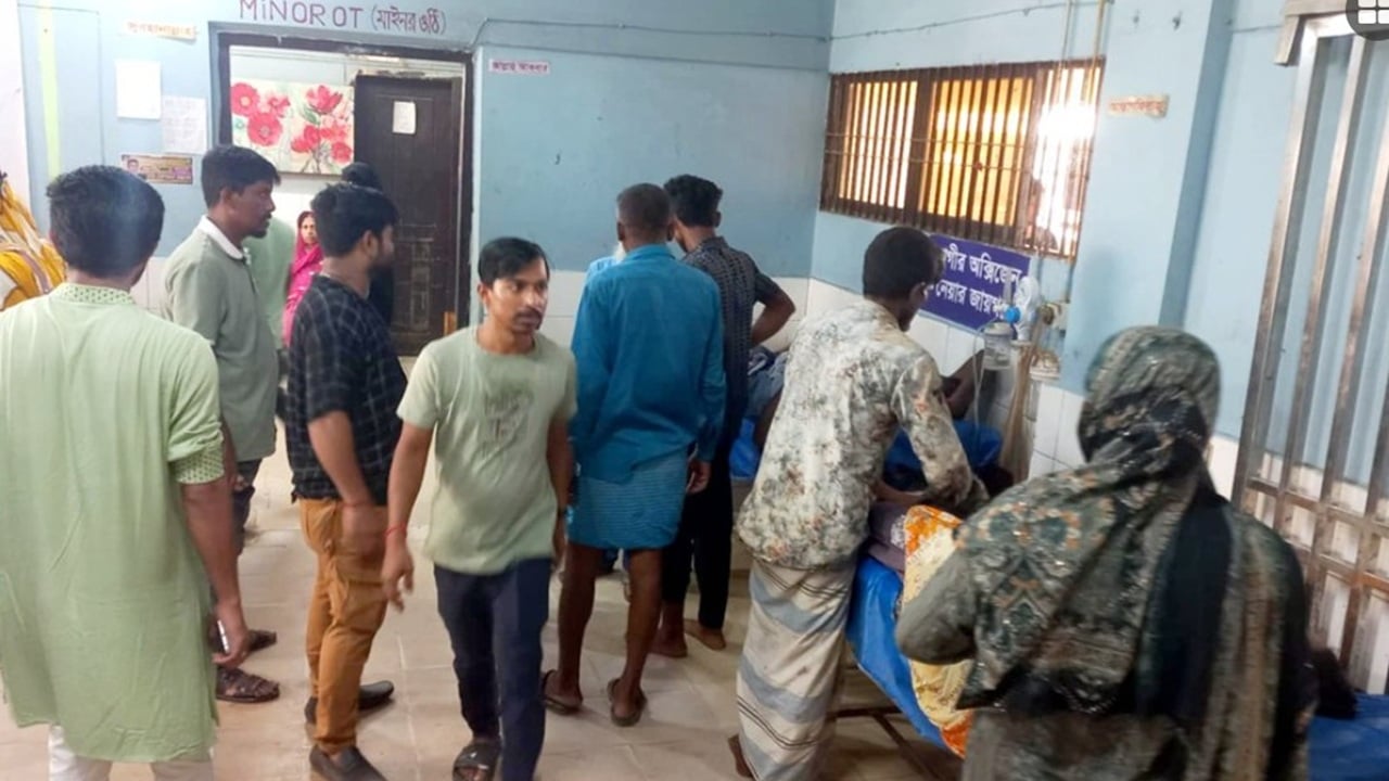 পশু জবাই-গোশত কাটার সময় ব্রাহ্মণবাড়িয়ায় আহত শতাধিক