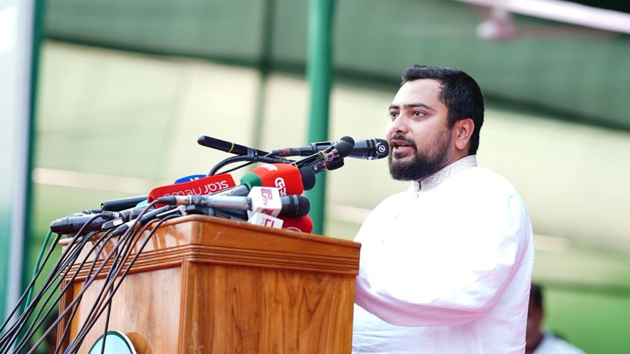 প্রয়োজনে সংসদ আর রাজপথ একাকার হয়ে যাবে: নাহিদ ইসলাম