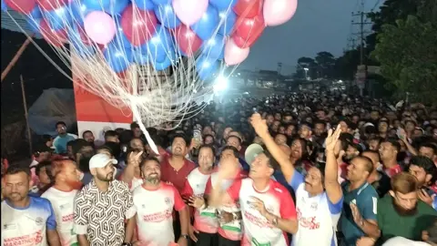 ১৫শ দৌড়বিদ নিয়ে হয়ে গেল নরসিংদীর ম্যারাথন 
