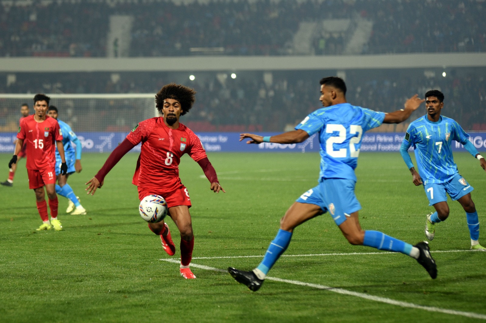 ভারত থেকে ঢাকায় ফিরলেন হামজা ও তার সতীর্থরা
