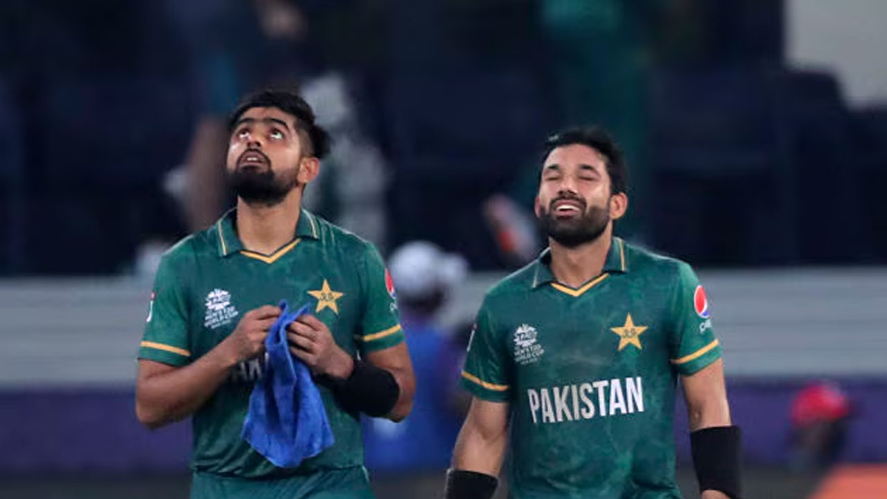 বাবর-রিজওয়ানদের ছাড়াই এশিয়া কাপ খেলবে পাকিস্তান