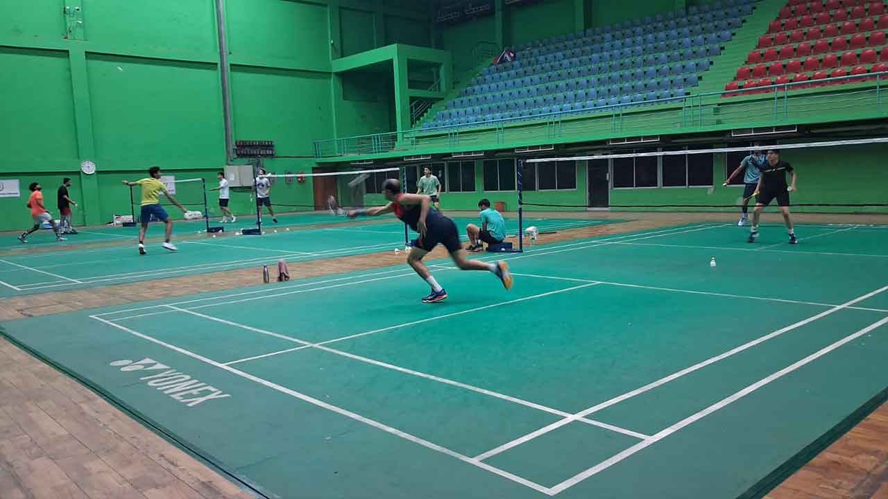 বাংলাদেশের শাটলারদের হতাশাময় দিন