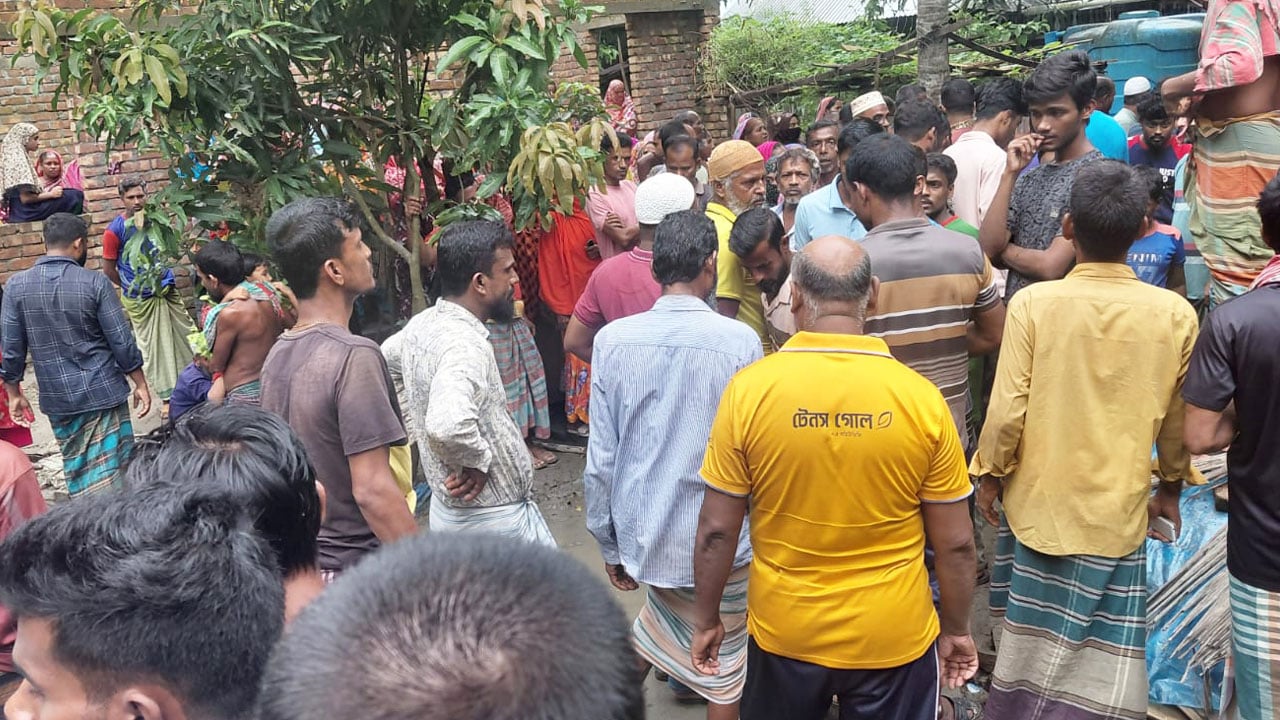 বাগেরহাটে এক পরিবারের তিনজনের লাশ উদ্ধার