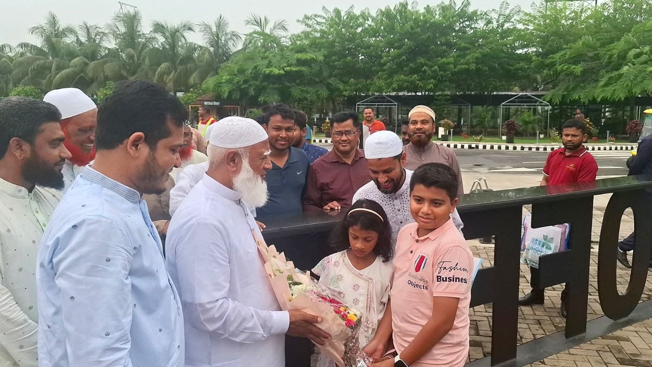 বগুড়ায় জামায়াত আমিরের যাত্রাবিরতি