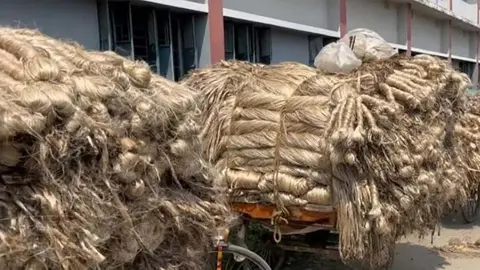 গ্যাস-বিদ্যুৎ সংকটে বন্ধের পথে বগুড়ার পাটকল