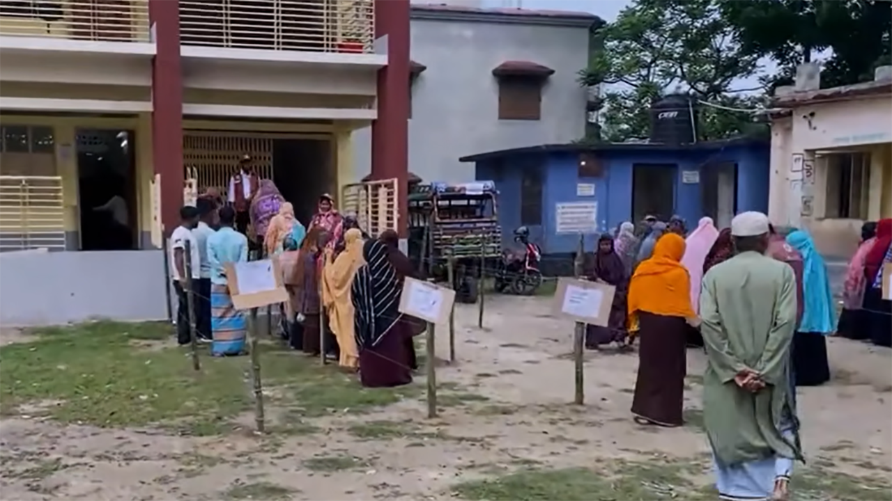 শেরপুর-৩ ও বগুড়া-৬ আসনে ভোটগ্রহণ শুরু