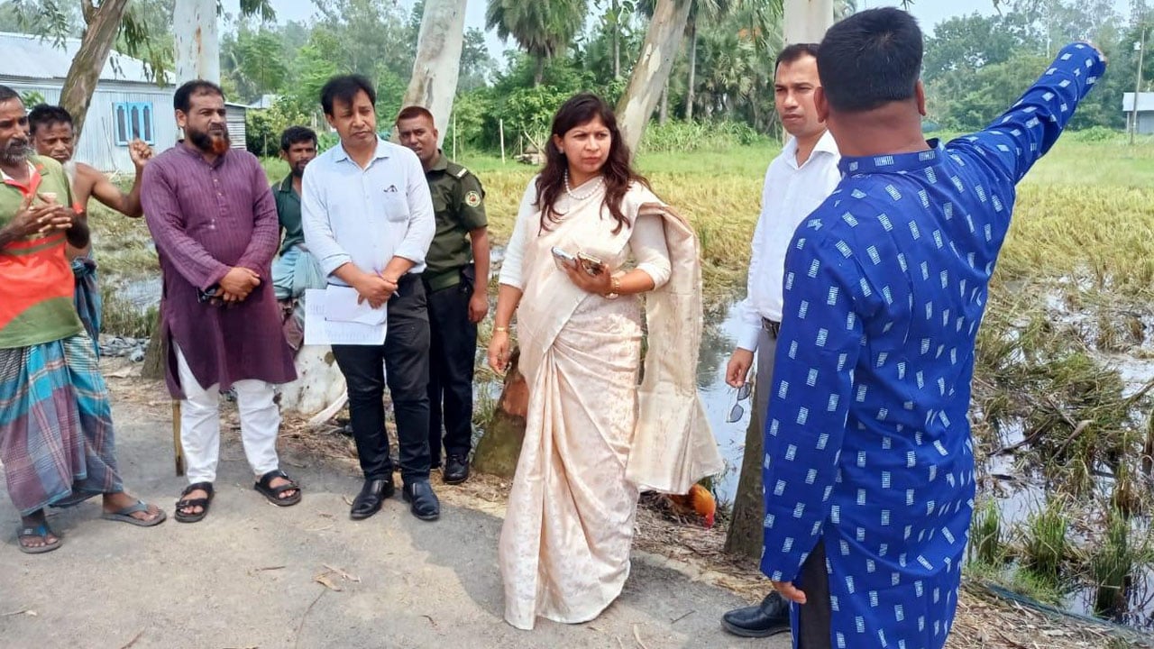 বিদ্যালয়ের পাশে তেলের ডাম্পিং পয়েন্ট, দুই লাখ টাকা জরিমানা