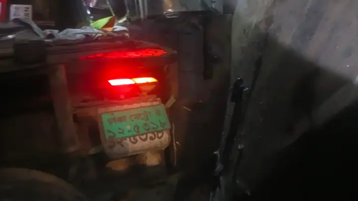 বগুড়ায় ট্রাক-মাইক্রোবাস সংঘর্ষে নিহত দুই, আহত ৭