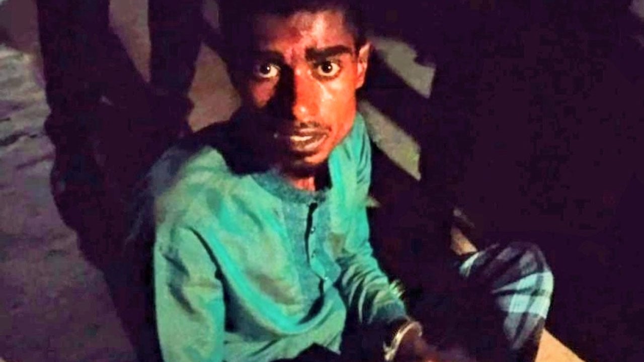 শেরপুরে চায়ের দোকানে ইয়াবা সেবন, আটক যুবক