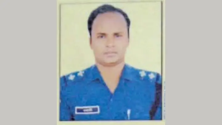 বগুড়ায় প্রাইভেট কার নিয়ন্ত্রণ হারিয়ে ডিভাইডারে ধাক্কা, নিহত এসআই 