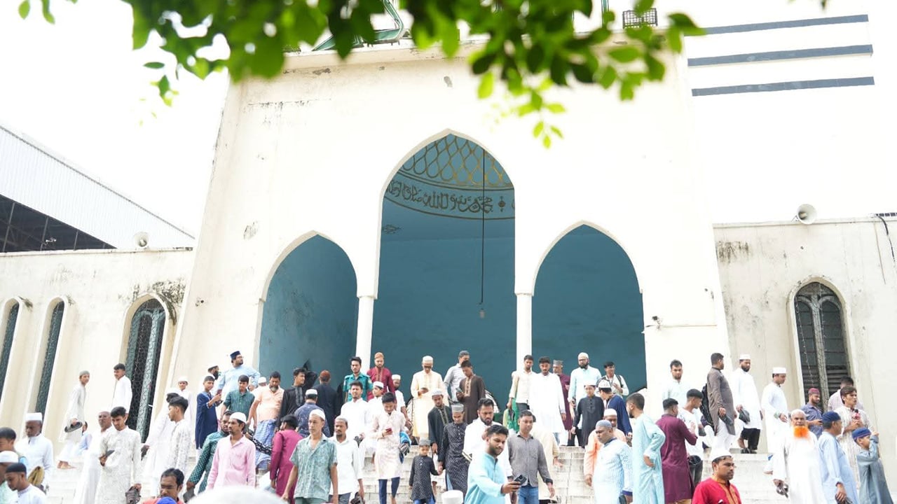 বায়তুল মোকাররমসহ রাজধানীতে ঈদের জামাত অনুষ্ঠিত