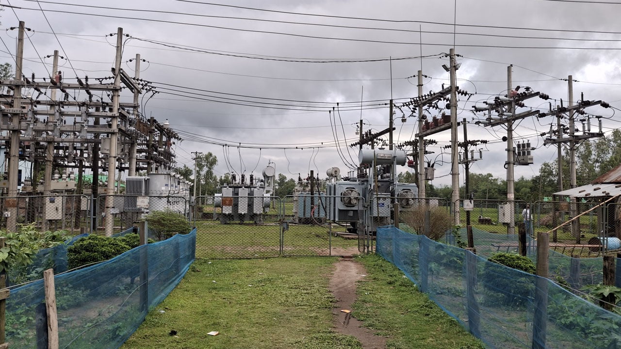 ২৪ ঘণ্টায় ৩ ঘণ্টা পাওয়া যাচ্ছে বিদ্যুৎ