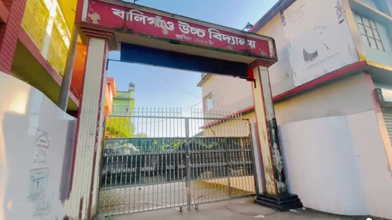 পরীক্ষার সুযোগ পাচ্ছে ফেনীর সেই ৯২ শিক্ষার্থী