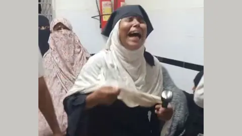 মেহেদির রং না শুকাতেই স্বামীর ঘরে নববধূর রহস্যজনক মৃত্যু