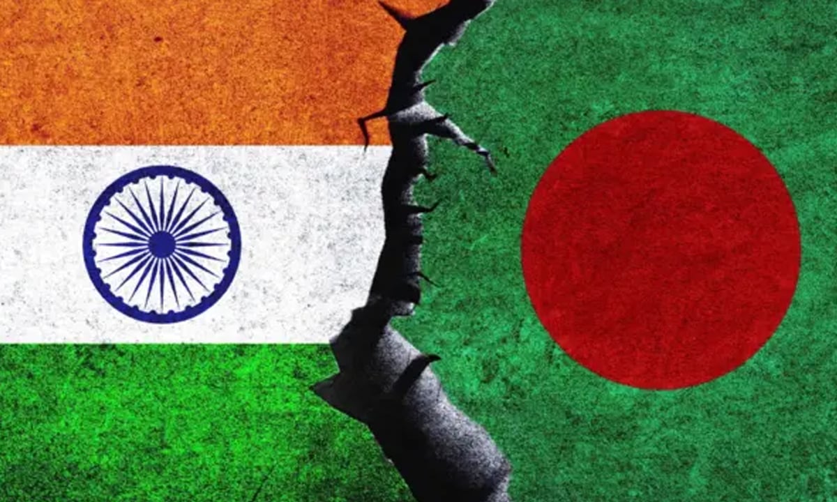 বাংলাদেশে ভারতবিরোধী মনোভাব উল্লেখযোগ্য হারে বেড়েছে