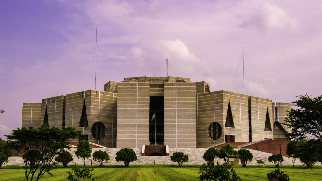 নতুন সরকারের চ্যালেঞ্জ