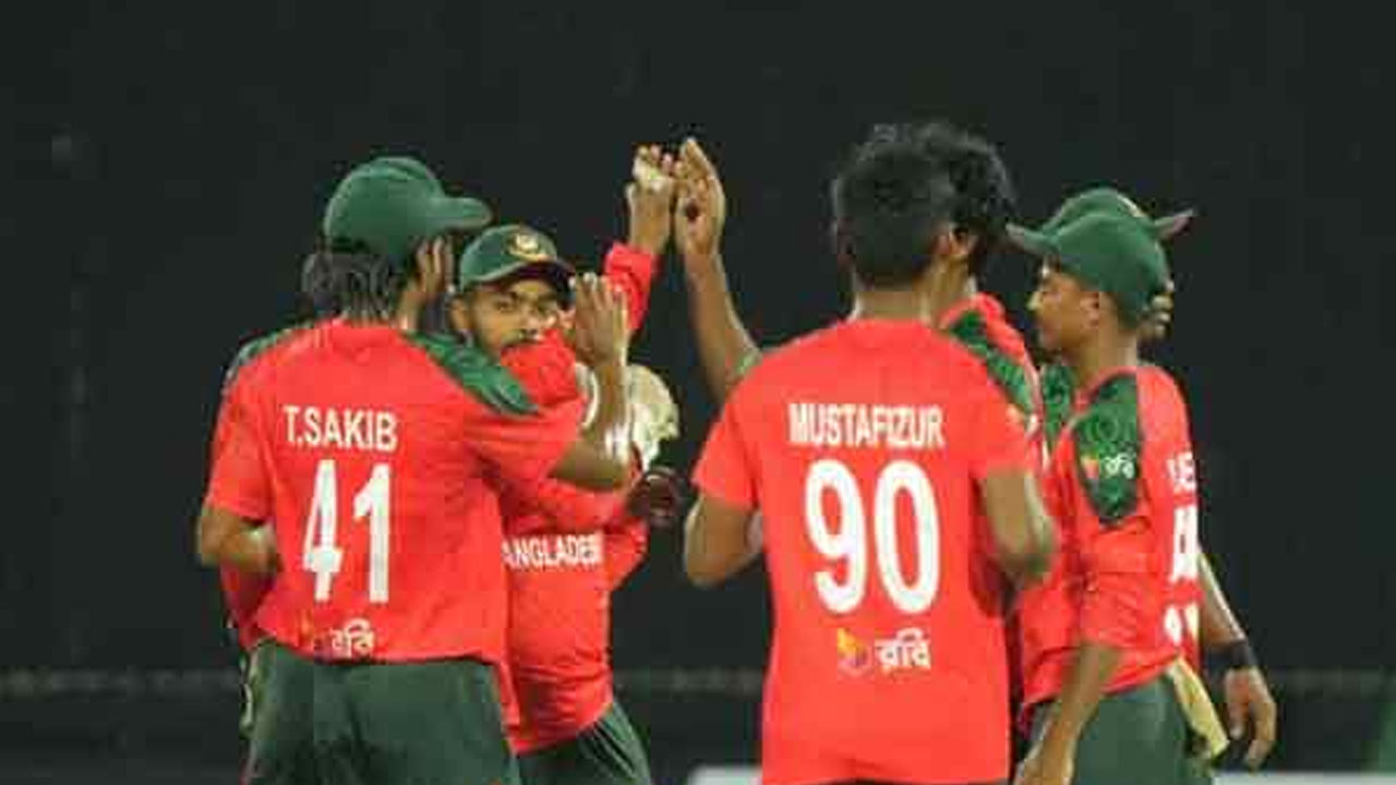মাঠে নাজুক ক্রিকেট, বিসিবিতে নির্বাচনের যুদ্ধ!