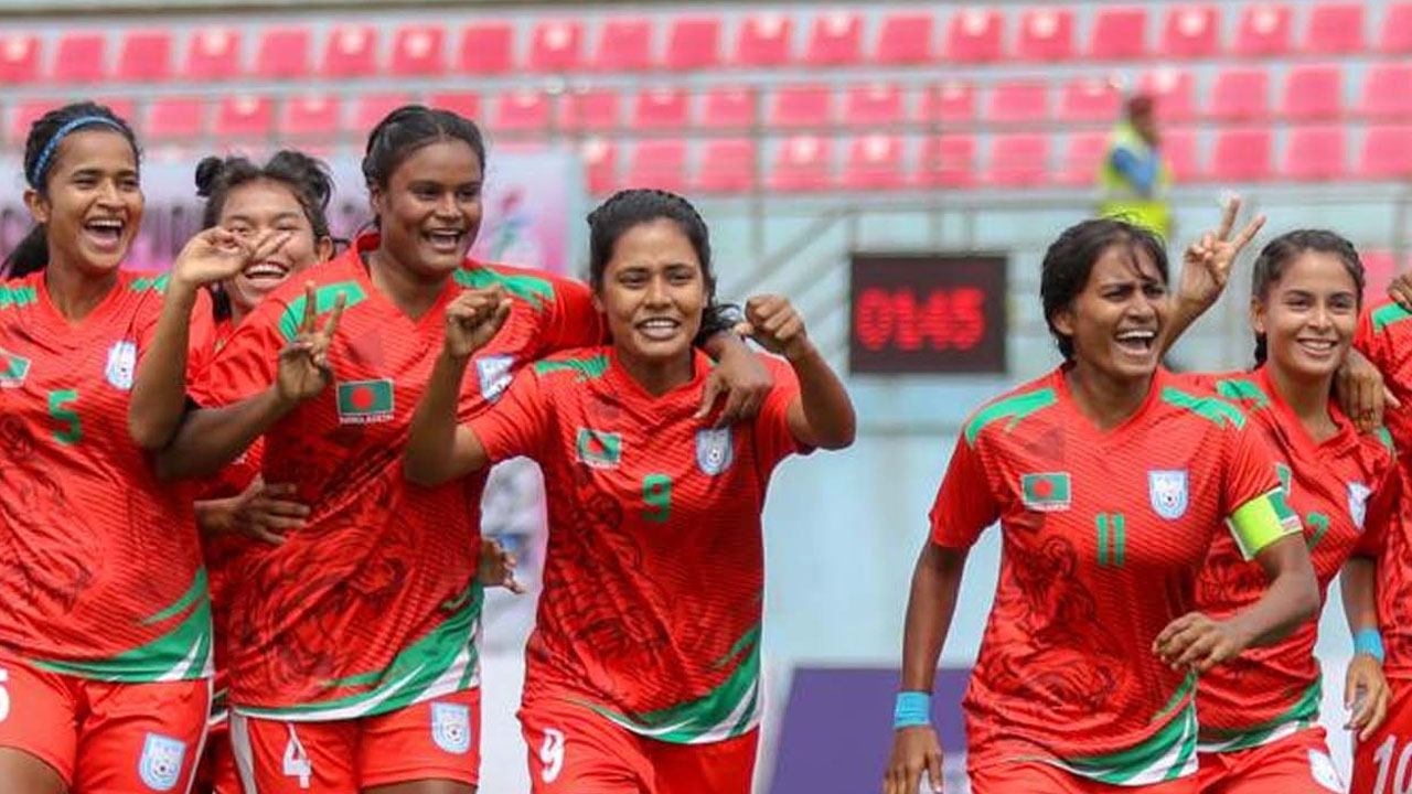সাফজয়ীদের ট্রায়াল নিতে আসছেন ফ্রাঙ্ক