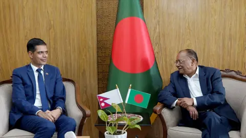 জলবায়ু ঝুঁকি মোকাবিলায় বাংলাদেশ-নেপাল যৌথ উদ্যোগের ওপর গুরুত্ব