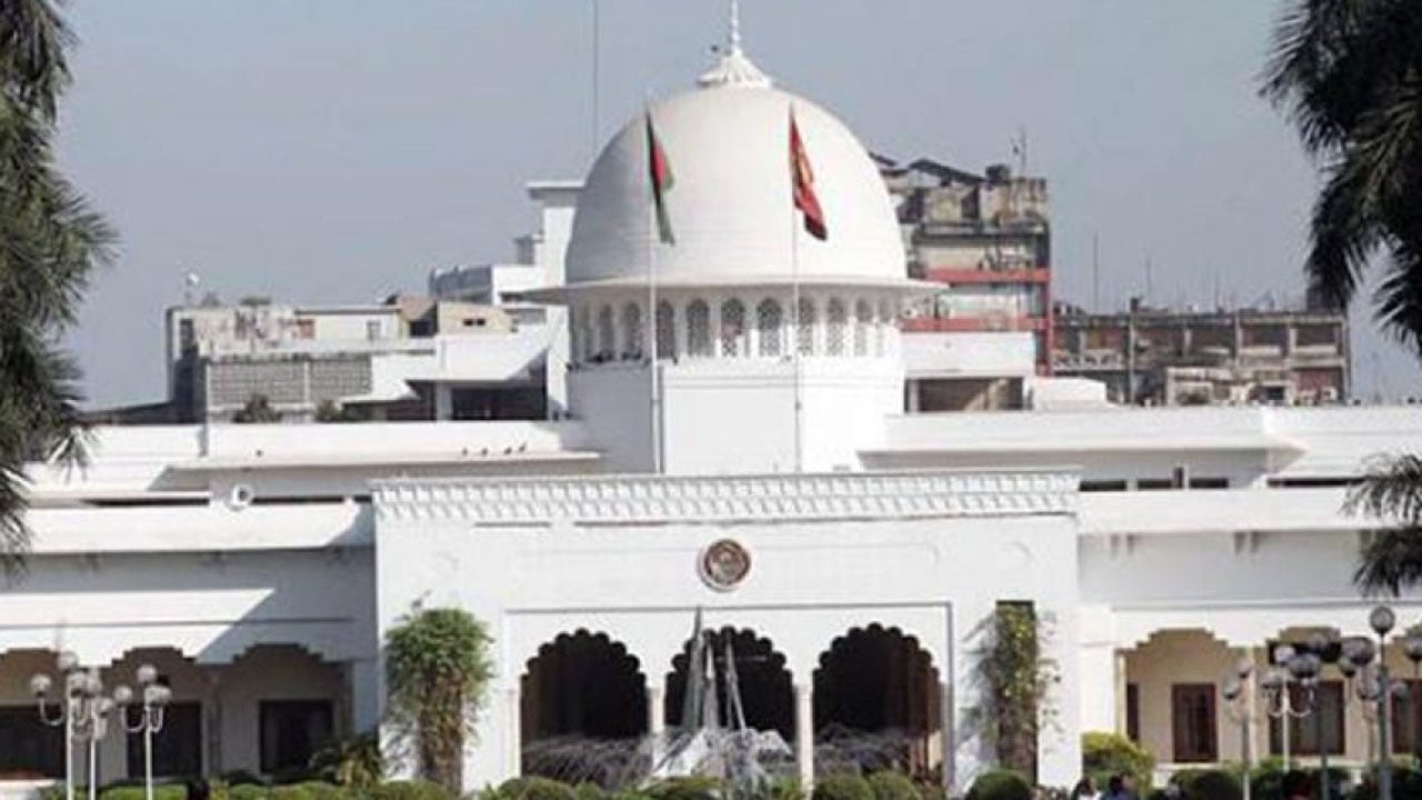 নতুন উপদেষ্টাদের শপথ ‘ধীরে চলতে’ বলেছে মন্ত্রিপরিষদ বিভাগ