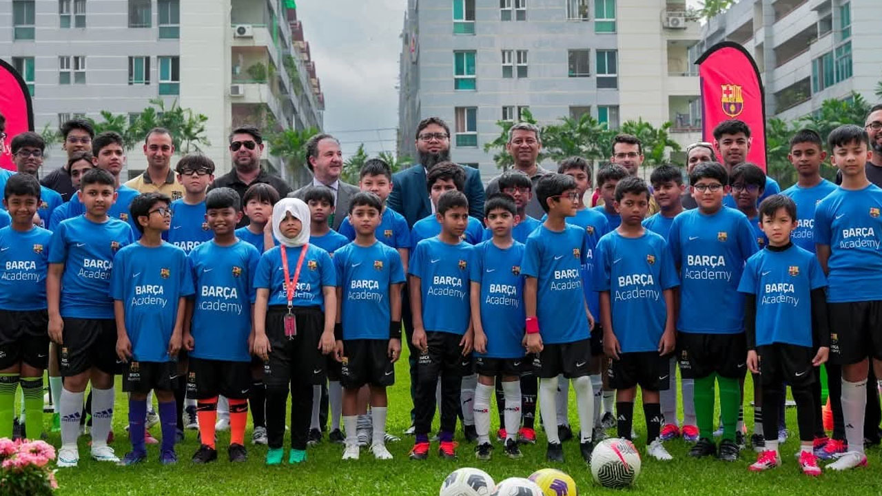 ঢাকায় বার্সা একাডেমির গ্রীষ্মকালীন ক্যাম্প শুরু