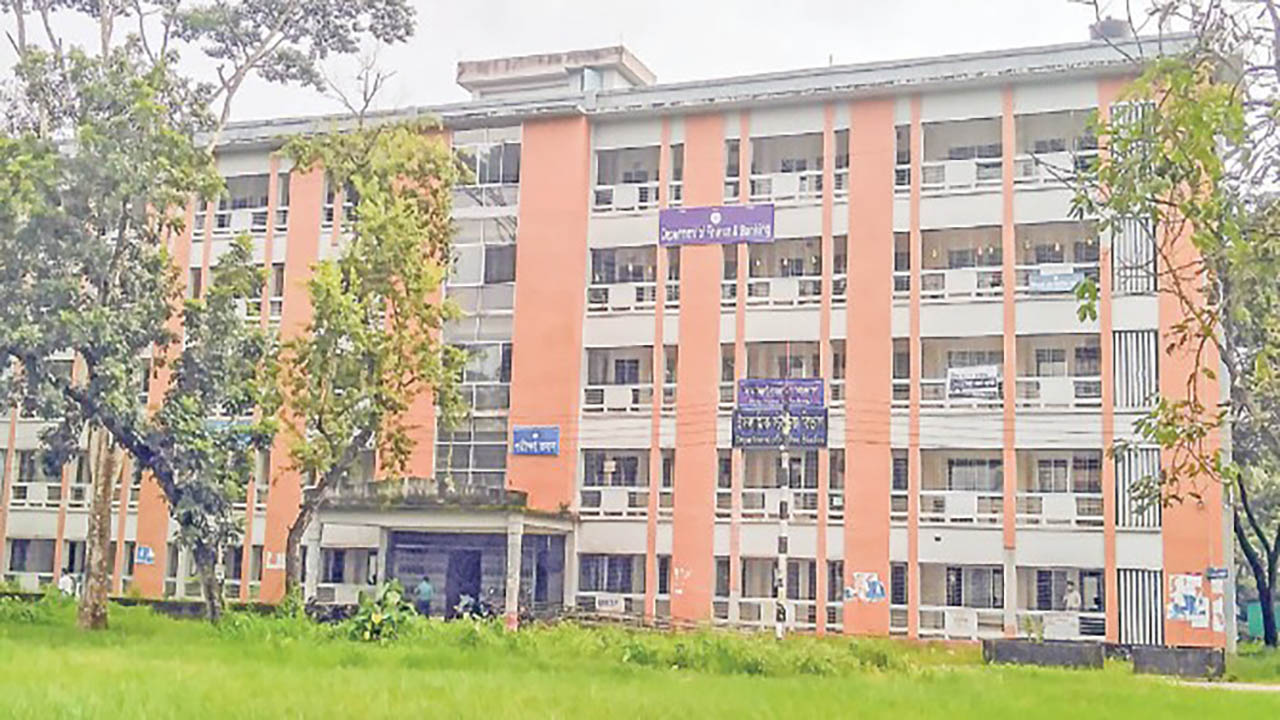 দক্ষিণাঞ্চলের গর্ব ব্রজমোহন কলেজ