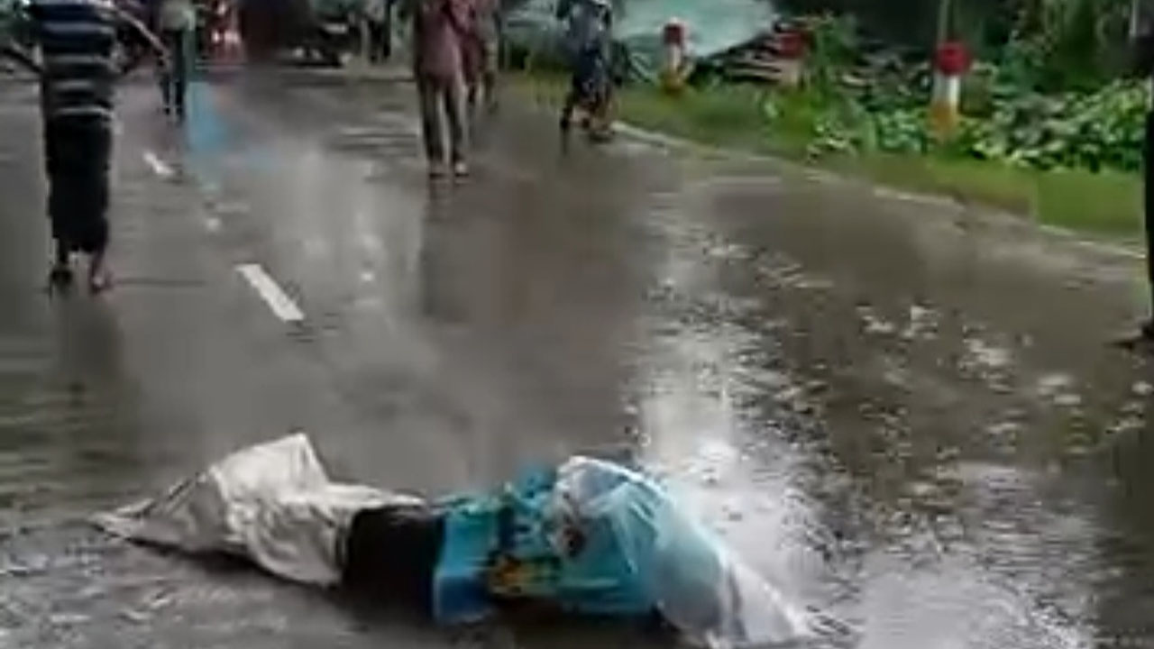 বরিশালে বাসচাপায় মোটরসাইকেল আরোহী নিহত