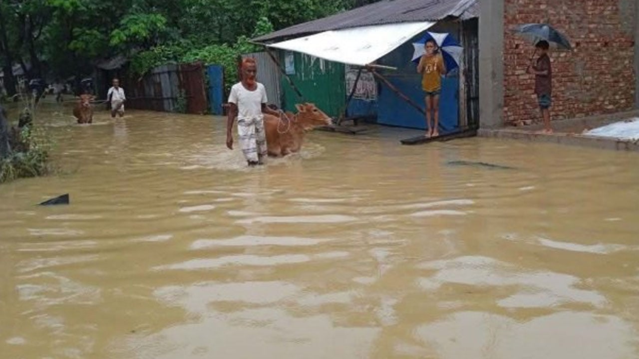 বাঁশখালীতে রিলিফ আনতে গিয়ে লাশ হয়ে ফিরল শিশু