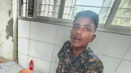 খুলনায় সাংবাদিকের ছেলেকে ডেকে নিয়ে কুপিয়ে জখম