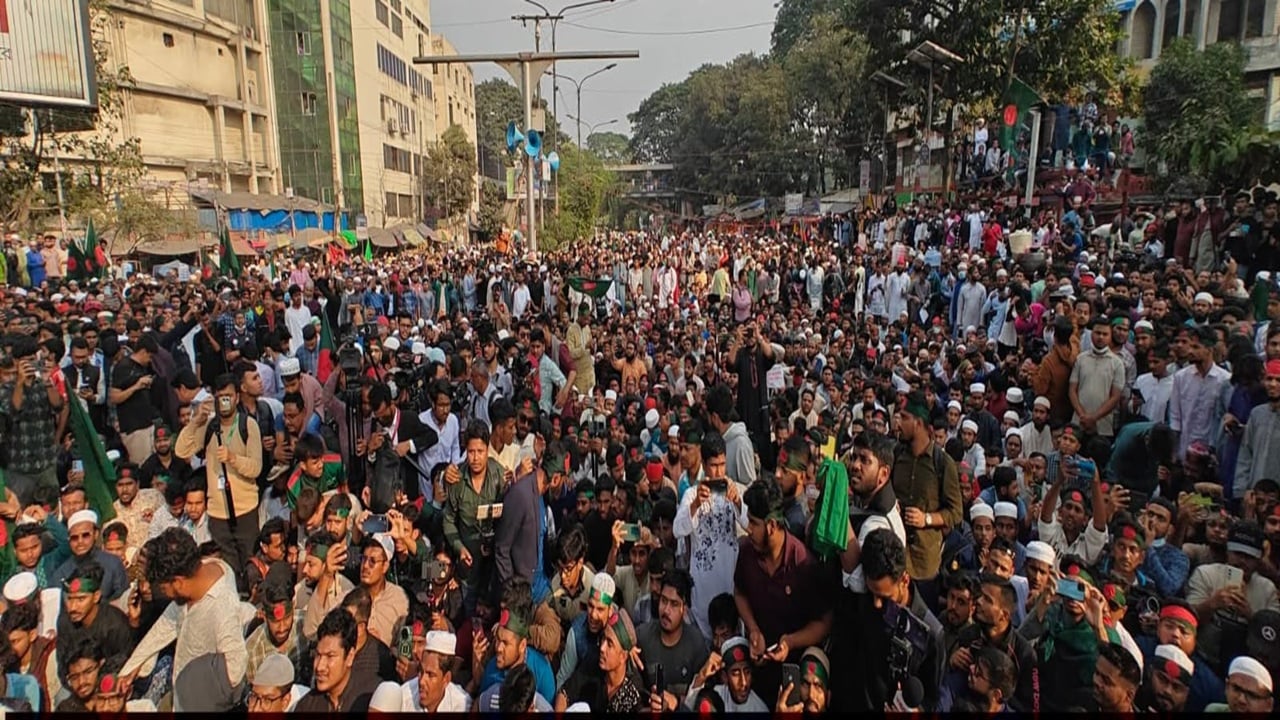 শাহবাগে আন্দোলন অব্যাহত